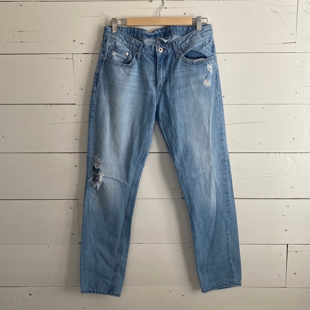 &DENIM Slim Boyfriend Jean